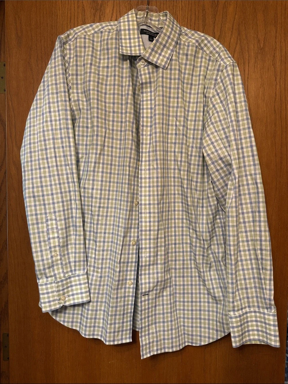 4 Banana Republic Men's Plaid Button-Down Shirt - Blue, Light Green, Pink, White